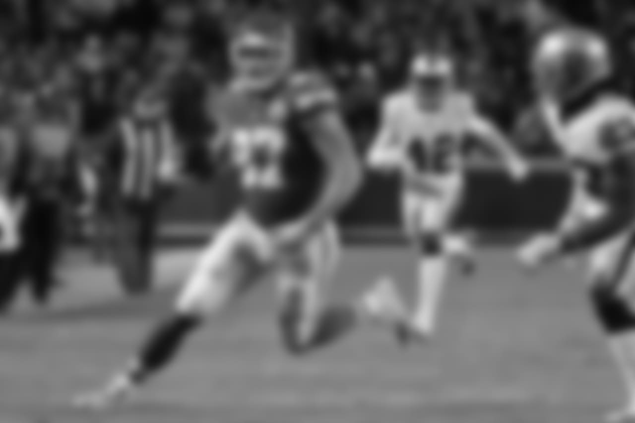 TE Travis Kelce - Kansas City Chiefs