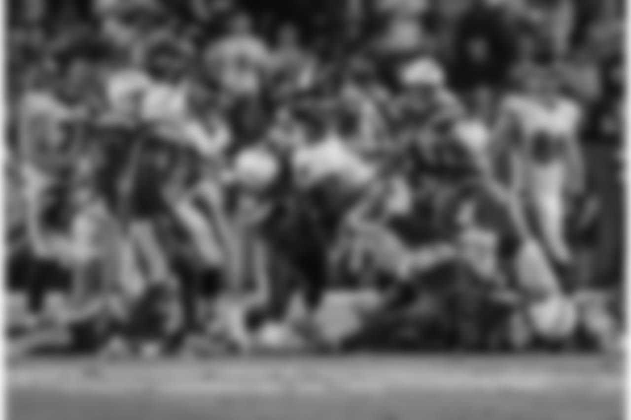 The Bolts bring down Ravens QB Lamar Jackson during the Week 16 matchup against the Baltimore Ravens at ROKiT Field at StubHub Center.