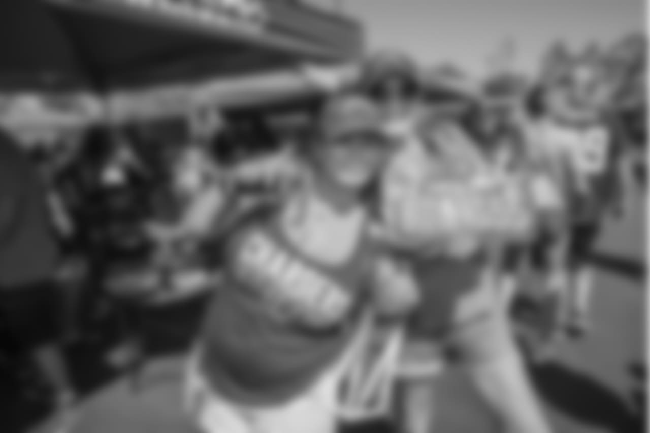 Kansas City Chiefs at Los Angeles Chargers on Sunday, September 09, 2018 in Carson, CA. Final score: 38-28 .