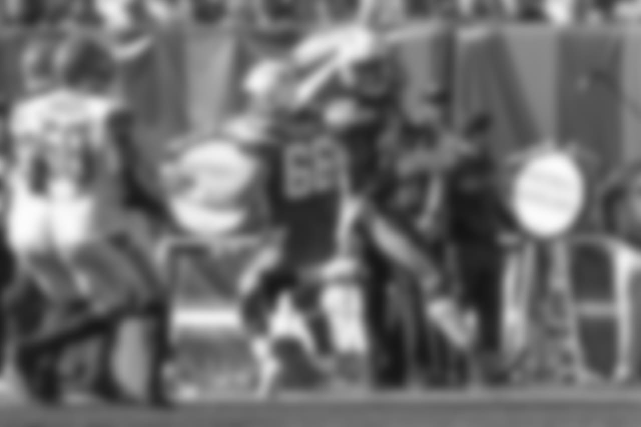 Melvin Gordon scores his third touchdown of the game during the Week 6 matchup against the Browns.