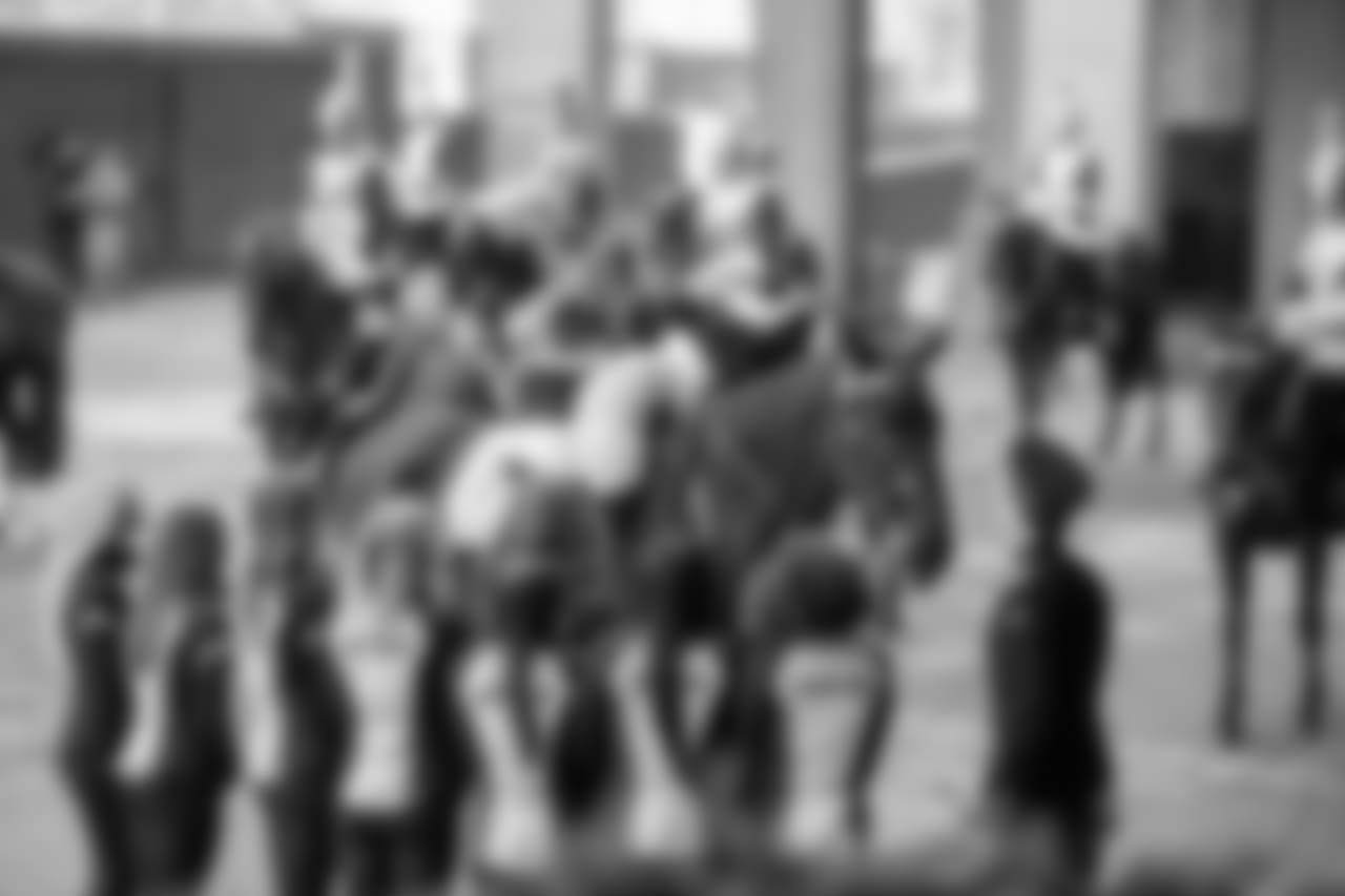 101818_CG_Cavalry_Visit_043