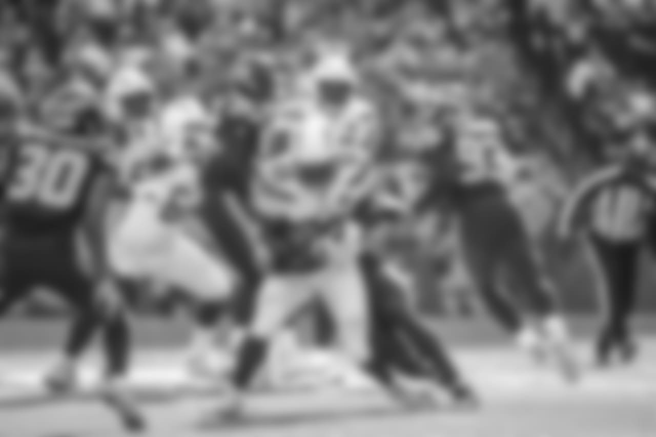 Virgil Green catches the ball and turns to run during the Week 9 contest against the Seattle Seahawks at CenturyLink Field.