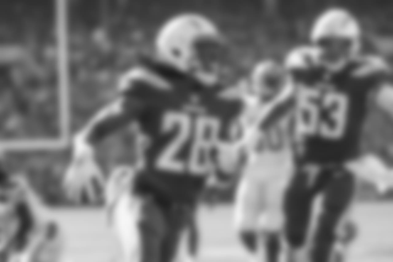 Melvin Gordon runs in his second touchdown of the game during the Week 6 matchup against the Browns.