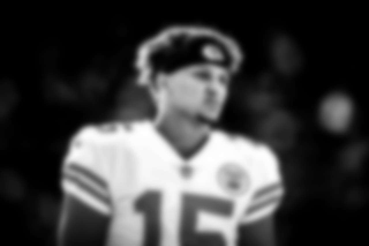 Chiefs' team photographers favorite black and white images from last week's game