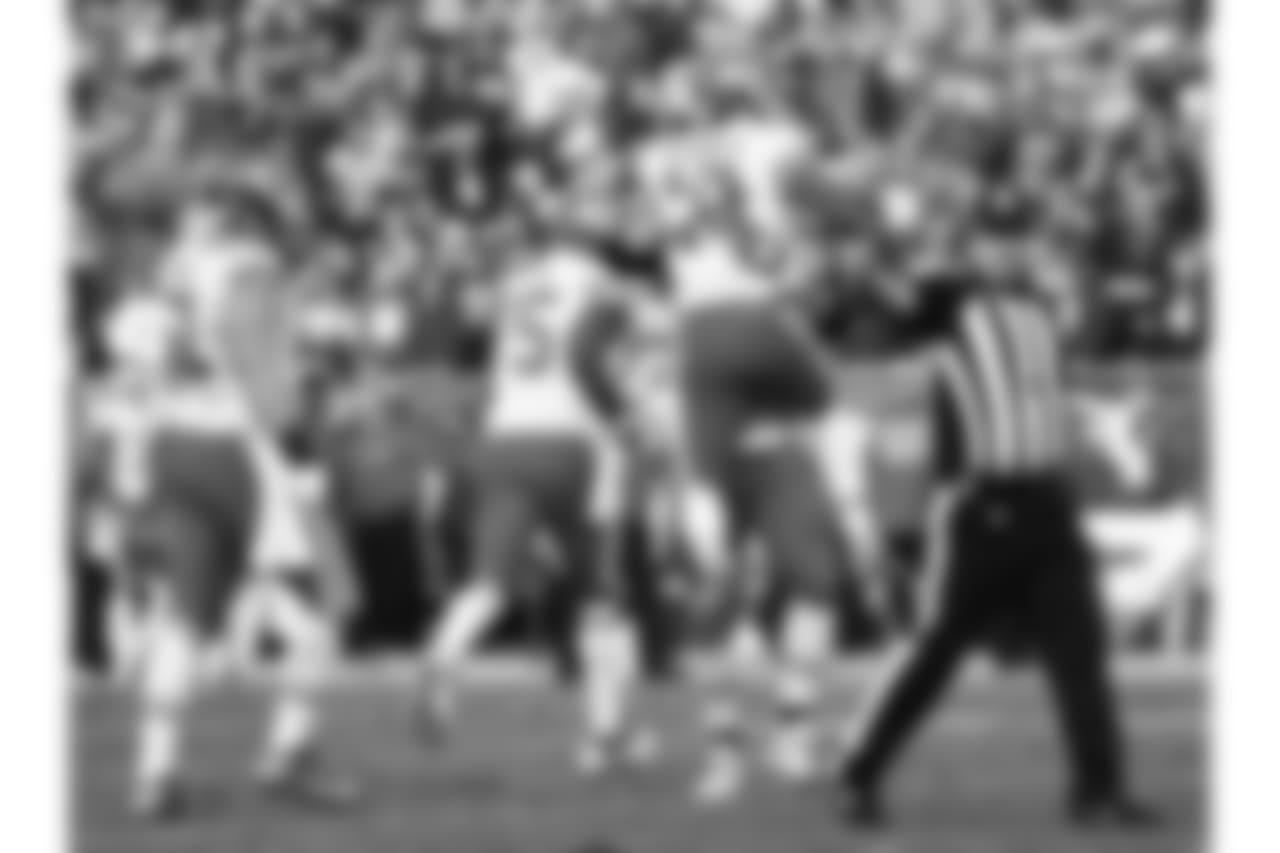 Kansas City Chiefs at Oakland Raiders at Oakland Alameda Coliseum on December 2, 2018.