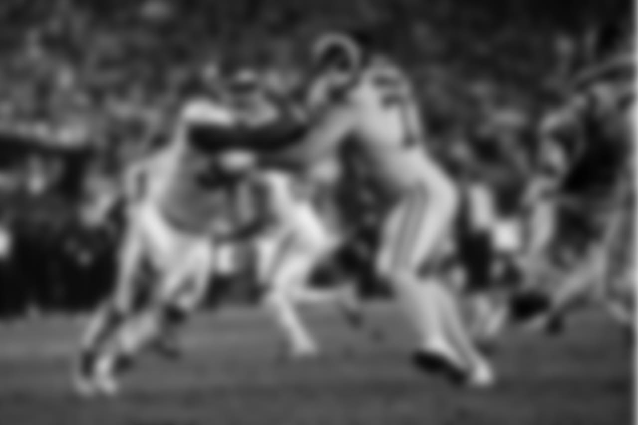 Kansas City Chiefs at Los Angeles Rams at Los Angeles Memorial Coliseum on November 19, 2018