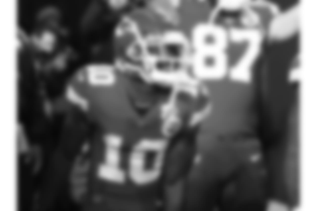 Kansas City Chiefs vs Los Angeles Chargers at Arrowhead Stadium on December 13, 2018