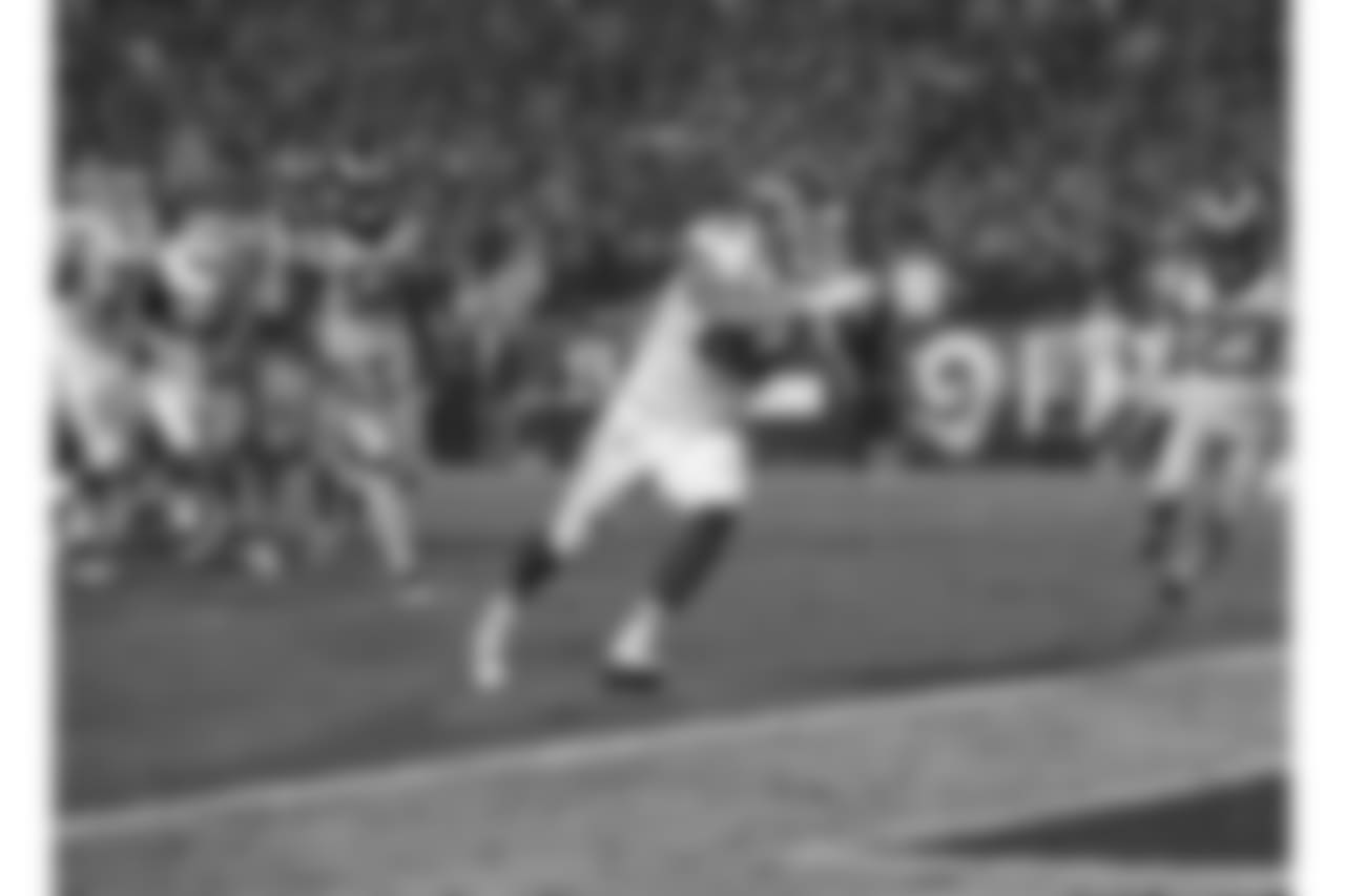 Kansas City Chiefs at Los Angeles Rams at Los Angeles Memorial Coliseum on November 19, 2018