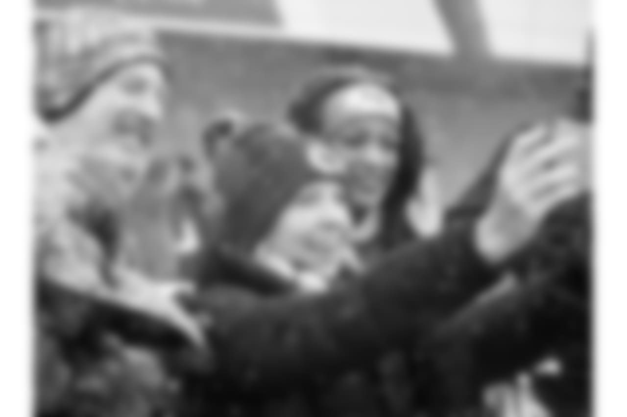 004_IndyCheer_DivPO