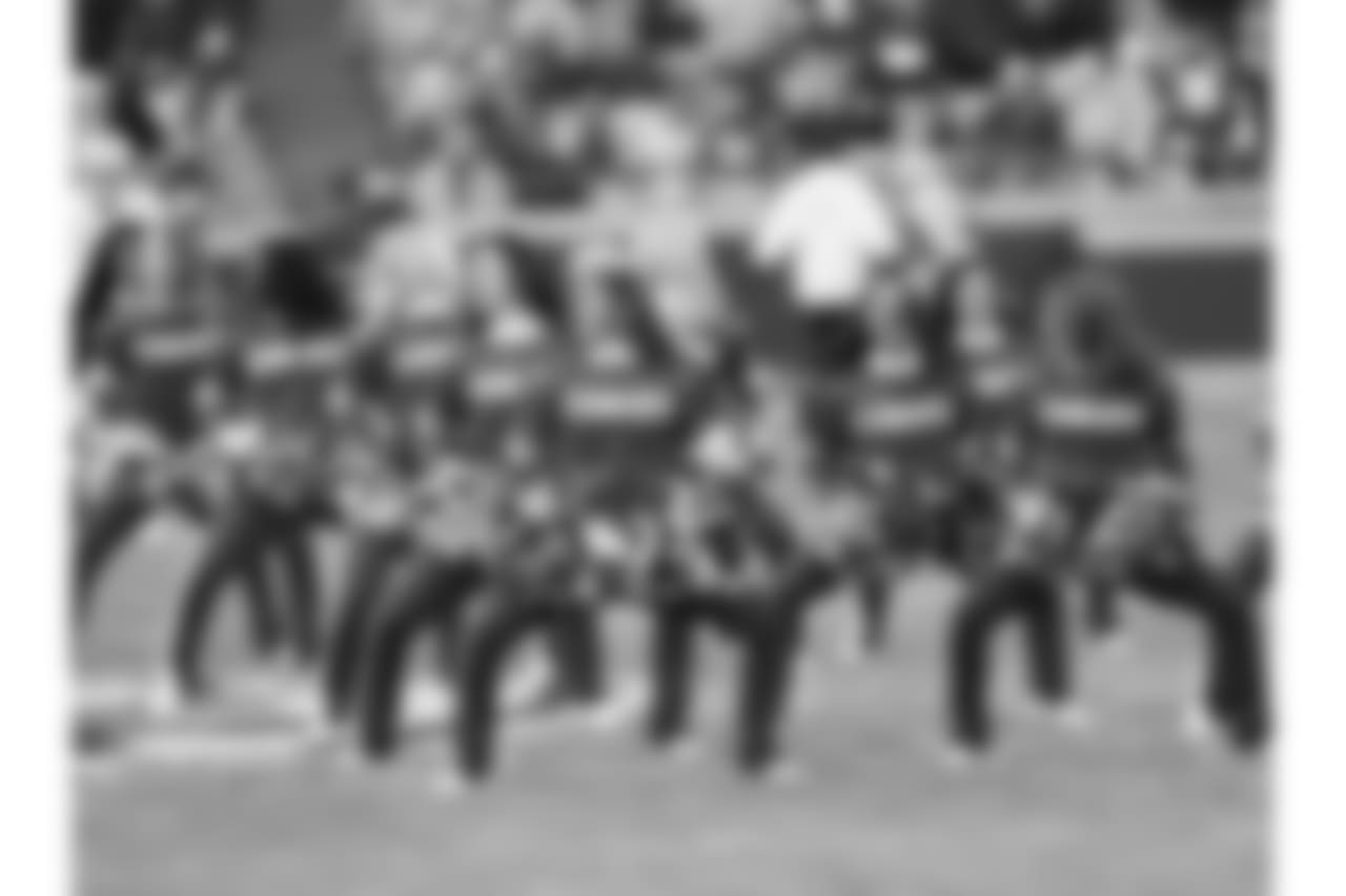 005_2018_ChiefsRaiders_Cheer