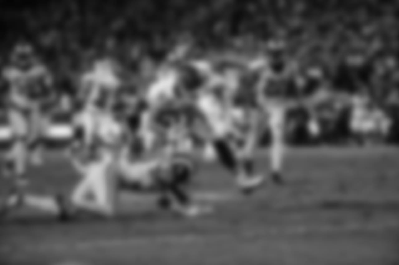 Kansas City Chiefs at Los Angeles Rams at Los Angeles Memorial Coliseum on November 19, 2018
