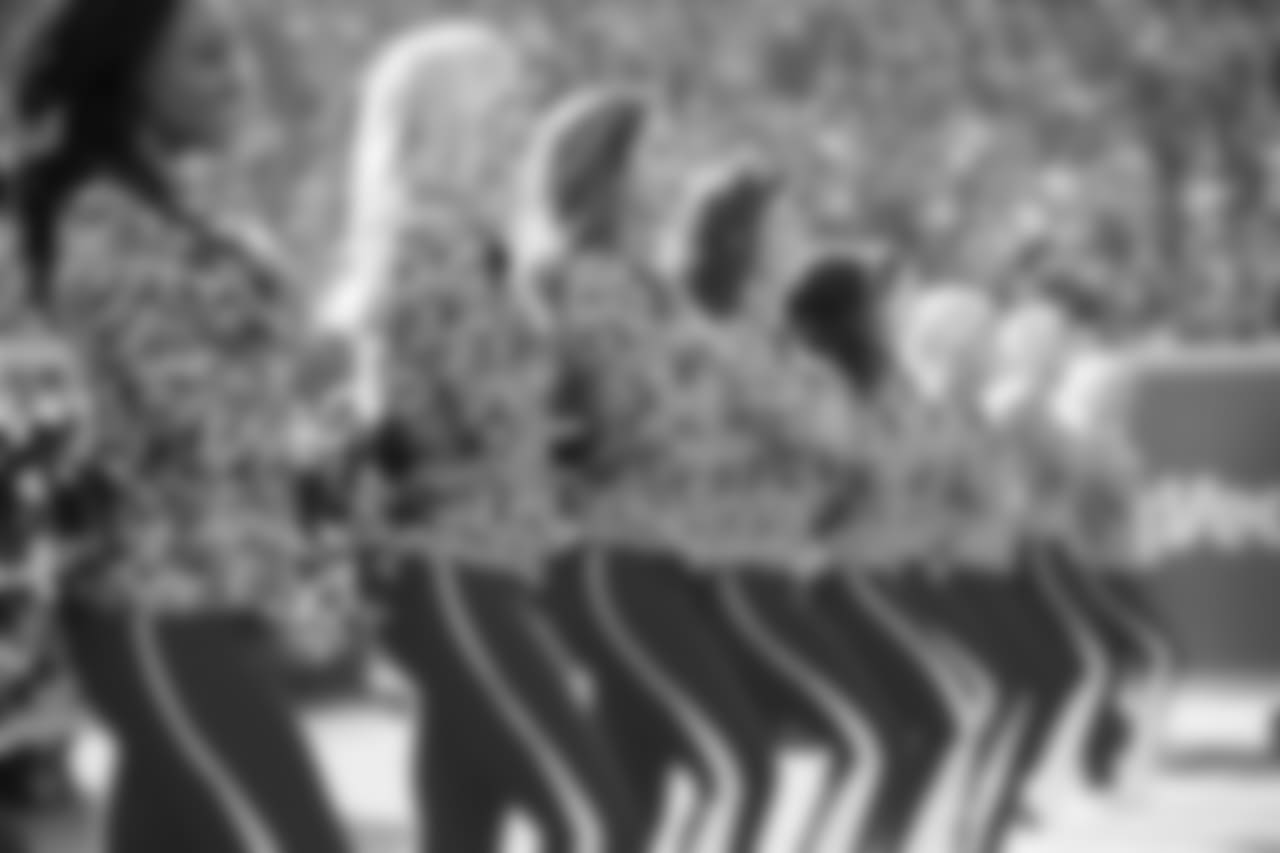 A look at the Kansas City Chiefs Cheerleaders during the Chiefs vs Cardinals game