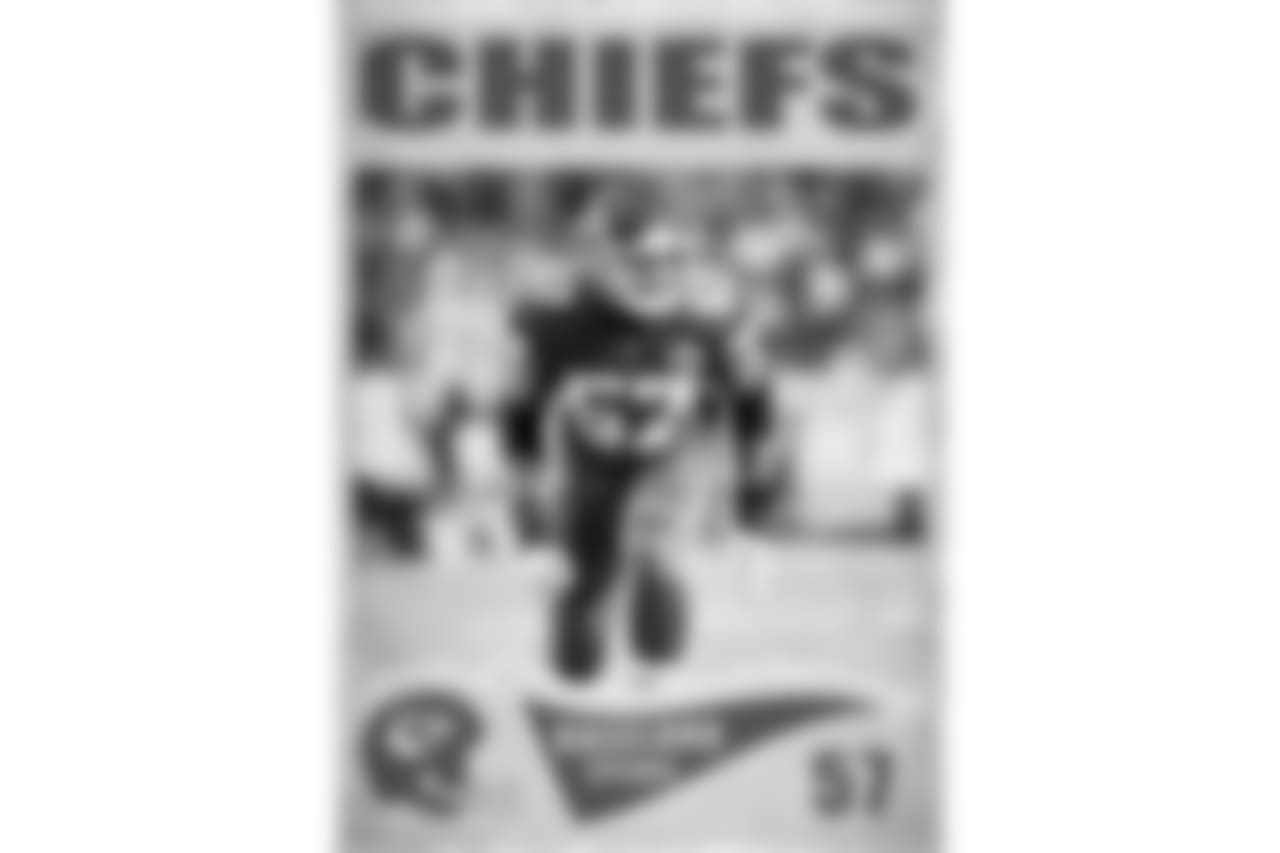 Kansas City Chiefs linebacker Breeland Speaks (57)