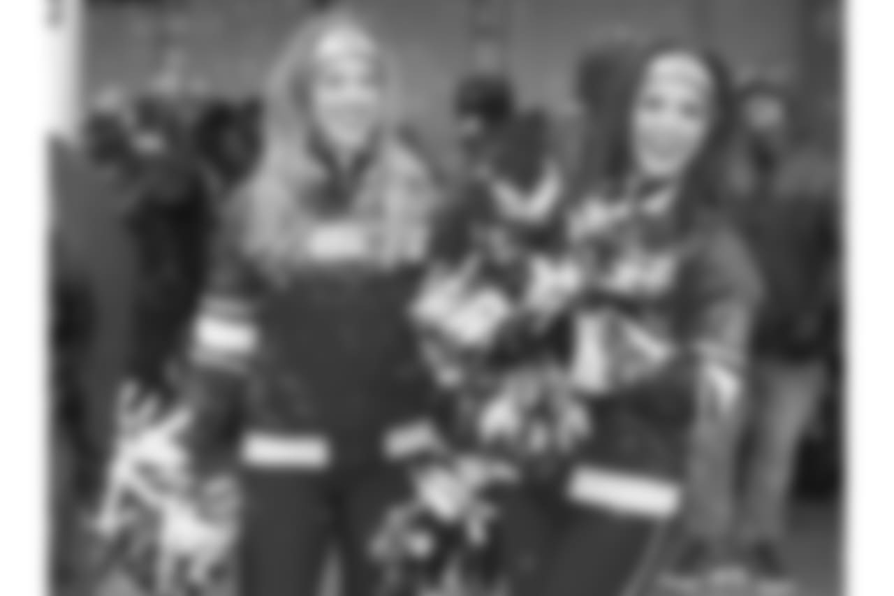 003_IndyCheer_DivPO