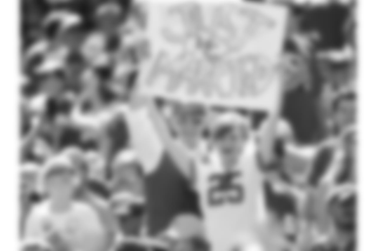 Best photos of Kansas City Chiefs fans from this season