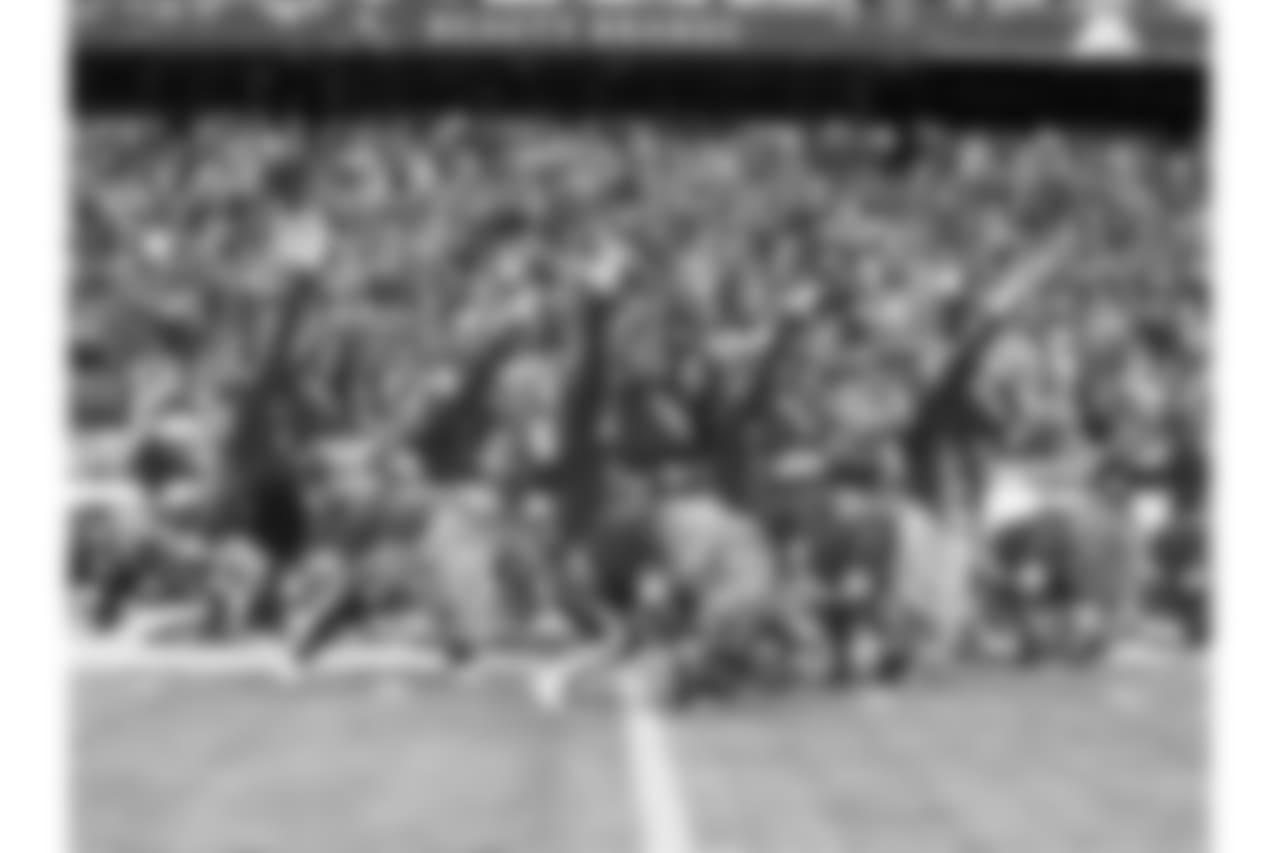 016_2018_ChiefsRaiders_Cheer
