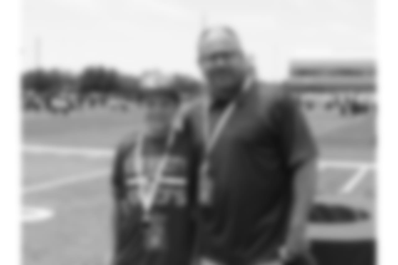 Kansas City Chiefs fans got their first look at the Chiefs in action at a live practice during Minicamp on Wednesday.