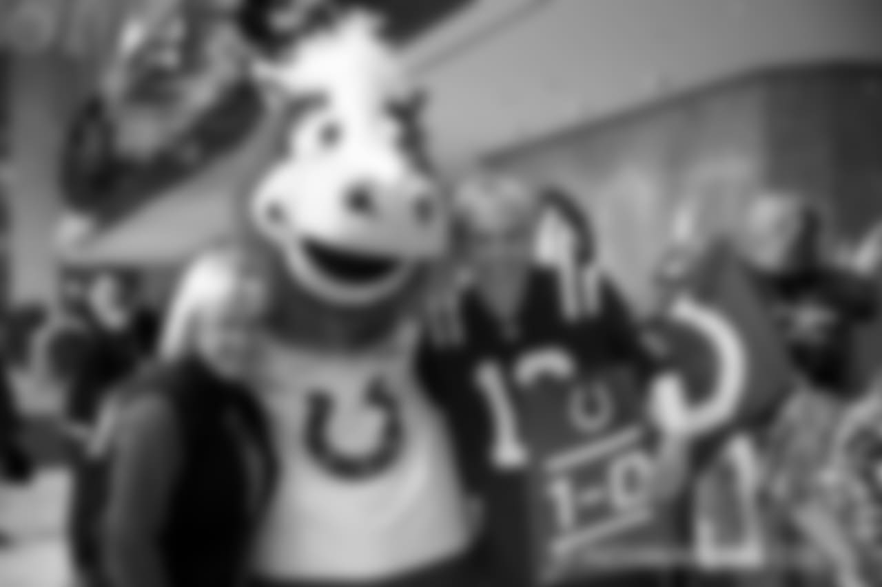 2019_0111_PlayoffPepRally_0597