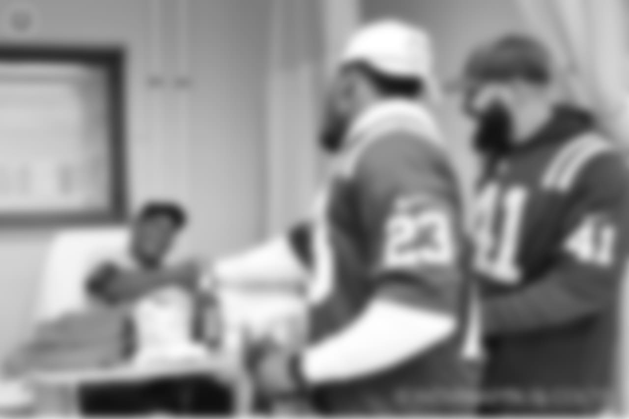 2018_1112_ CM_VAHospitalVisit0166