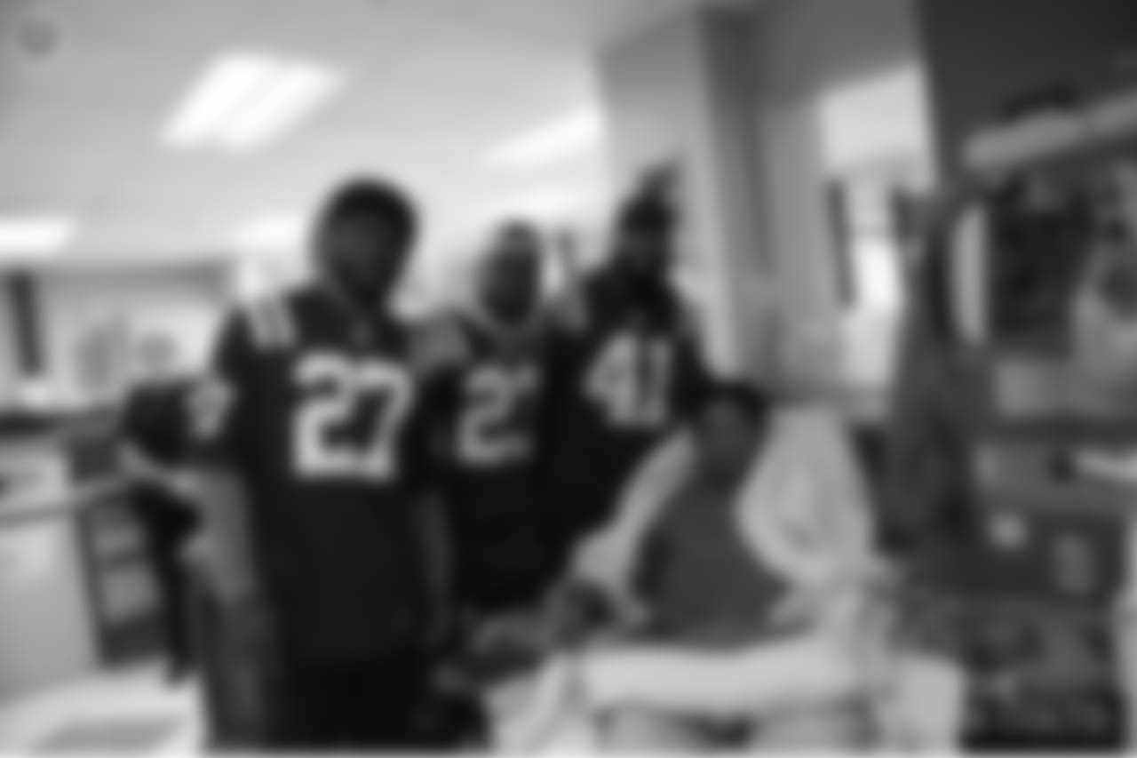 2018_1112_ CM_VAHospitalVisit0108
