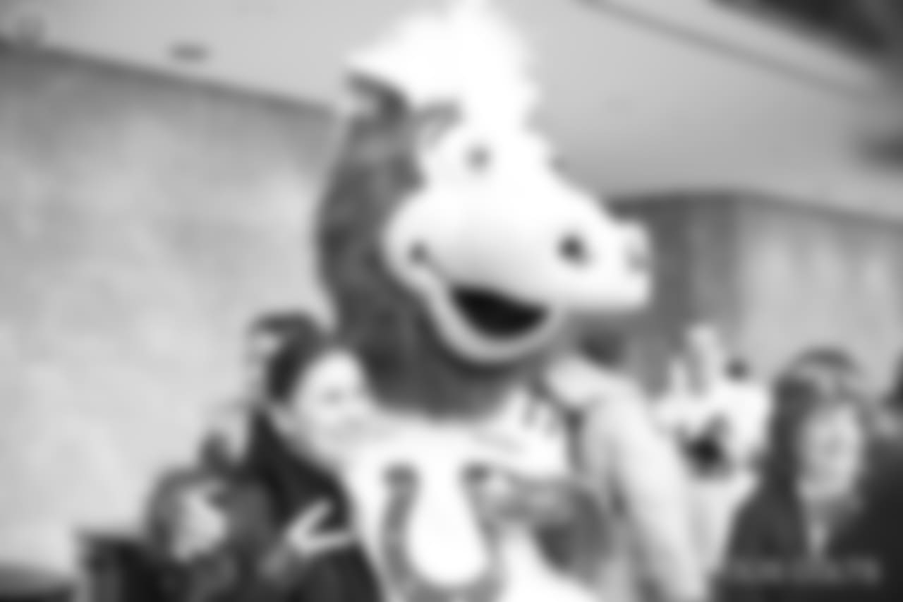 2019_0111_PlayoffPepRally_0095
