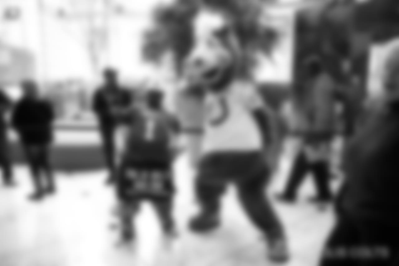 2019_0111_PlayoffPepRally_0433
