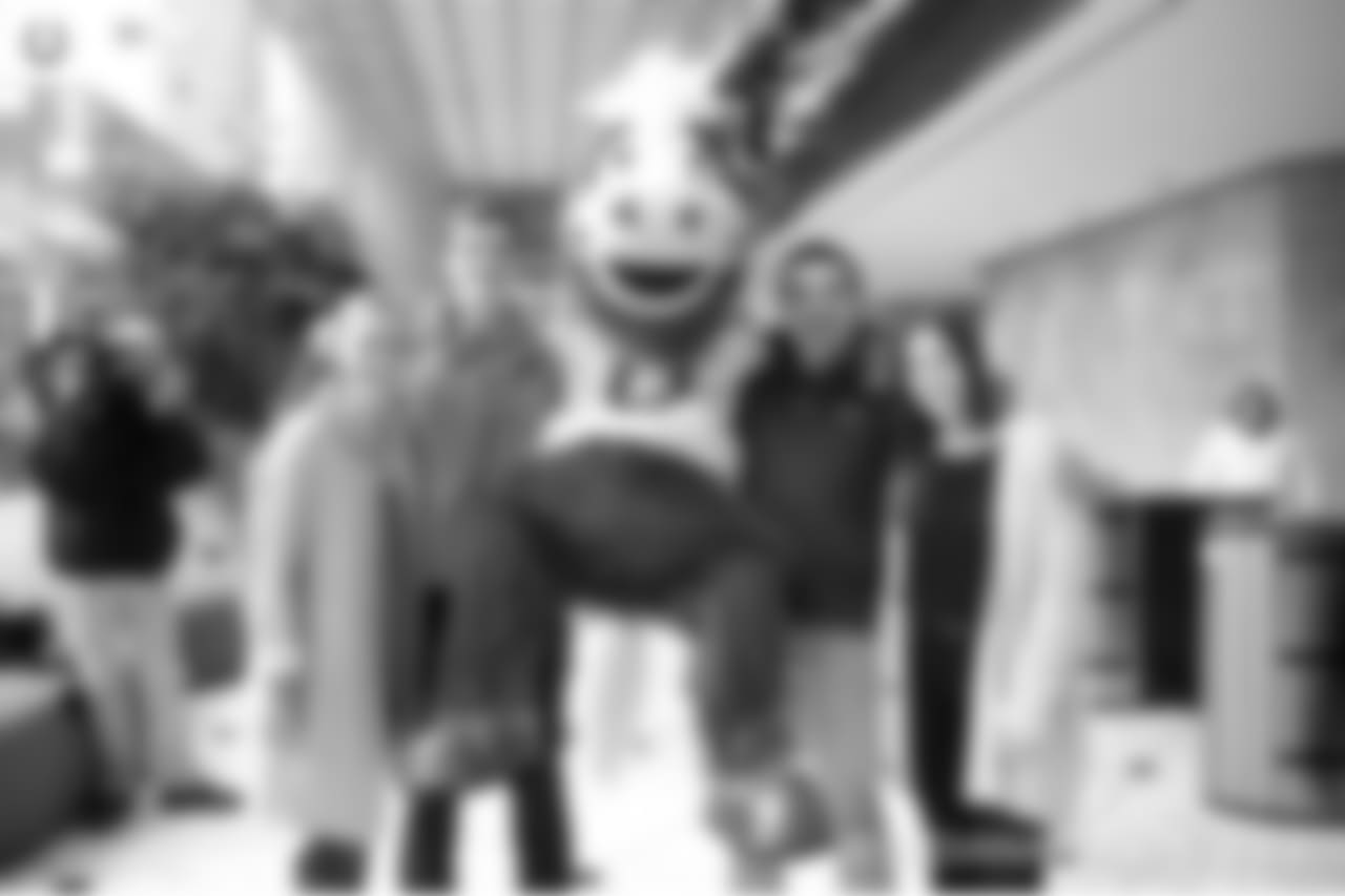 2019_0111_PlayoffPepRally_0663