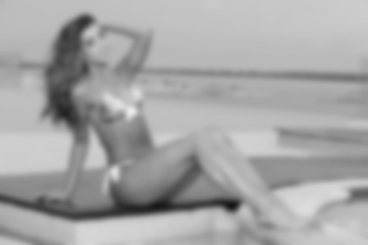 Lacey
2018 DCC Calendar Shoot. Bimini.
Photo by Michael Voorhees.