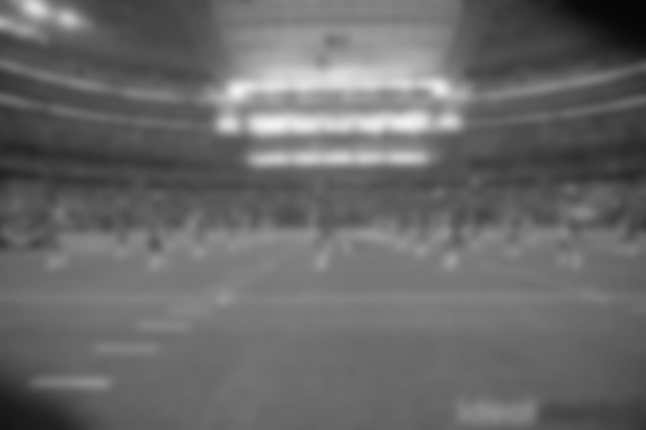 22 November 2018: Cheerleaders
of the Dallas Cowboys during their NFL week 12 regular season 31-23 win over the Washington Redskins at AT&T Stadium in Arlington, Texas. Photo by James D. Smith/Dallas Cowboys