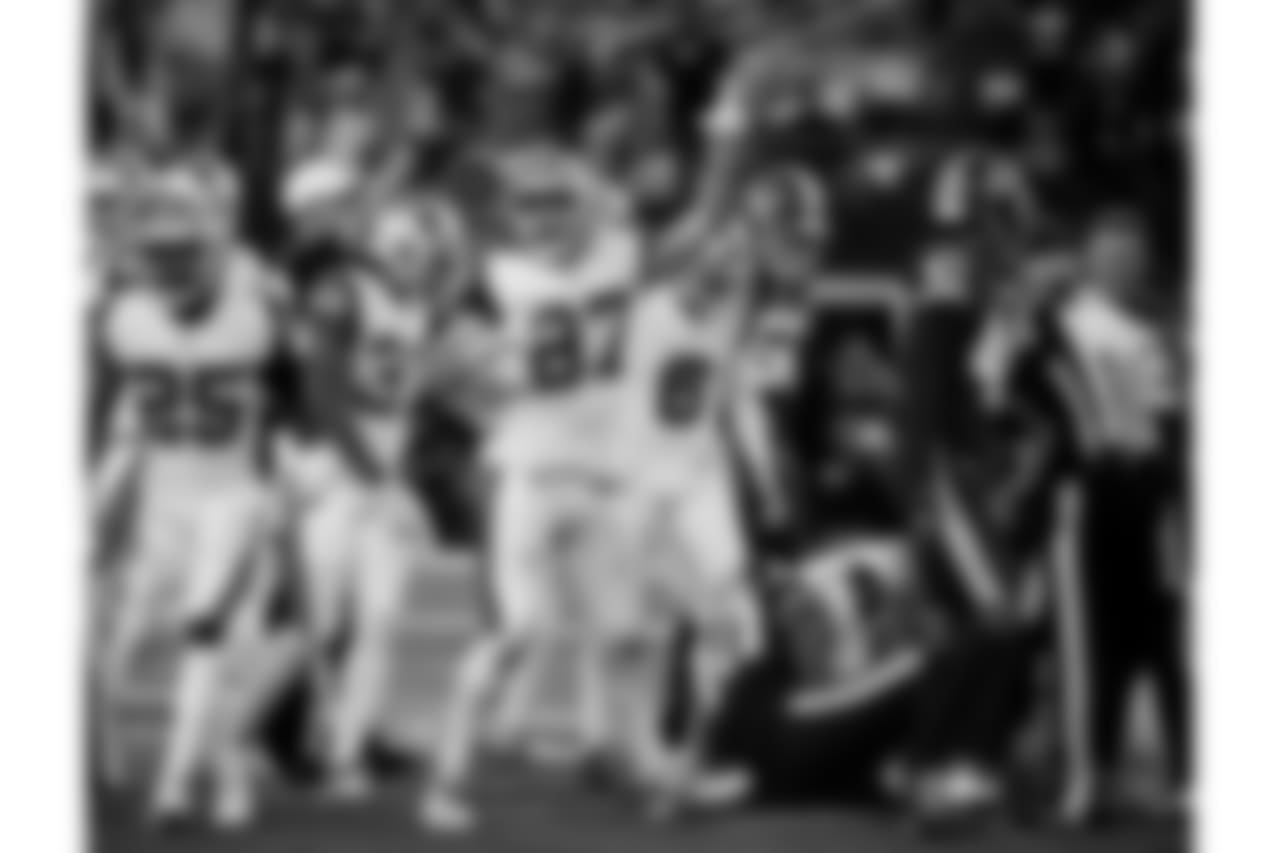 Dallas Cowboys tight end Geoff Swaim (87) and others celebrate a Washington Redskins turnover on a punt return in the first half of an NFL football game, Thursday, Nov. 30, 2017, in Arlington, Texas. (AP Photo/Ron Jenkins)