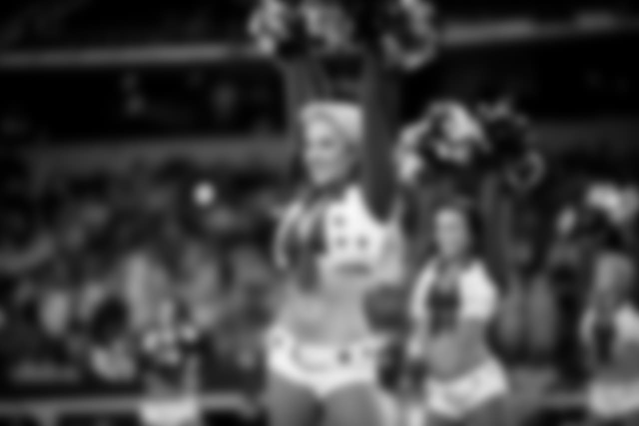 20181129_DAL_Cheer_JJ2092