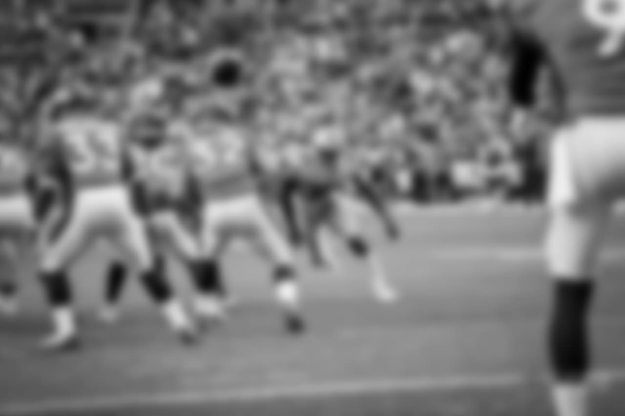 17 September 2017: Kavon Frazier (35)
of the Dallas Cowboys during their week 2 regular season 42-17 loss to the Denver Broncos at Sports Authority Field at Mile High in Denver, Colorado. Photo by James D. Smith/Dallas Cowboys