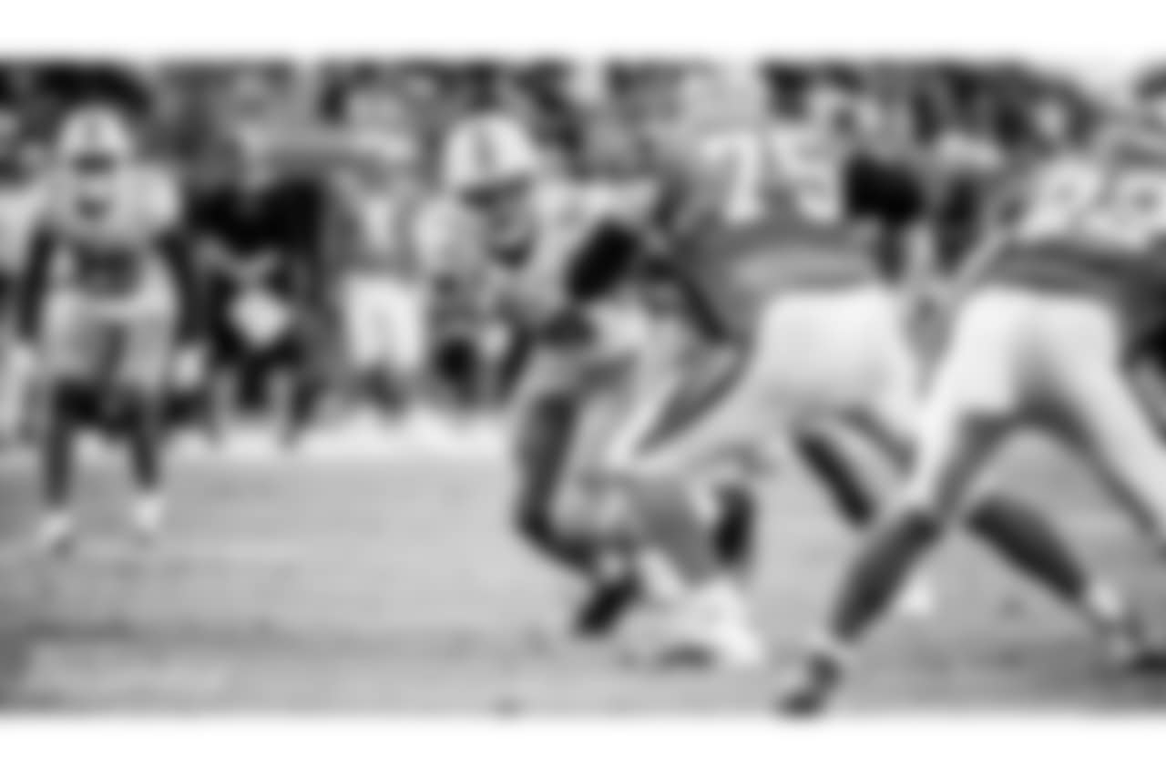 Robert Quinn, Defensive End