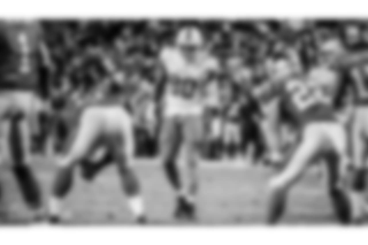 Charles Harris, Defensive End