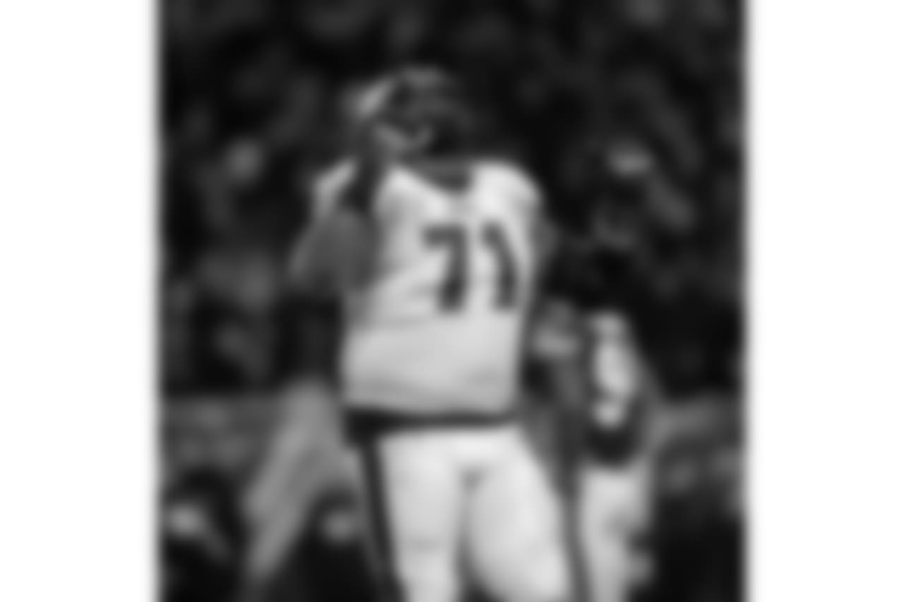 OT Jason Peters
Philadelphia Eagles vs. Chicago Bears at Soldier Field in Chicago on January 6, 2019