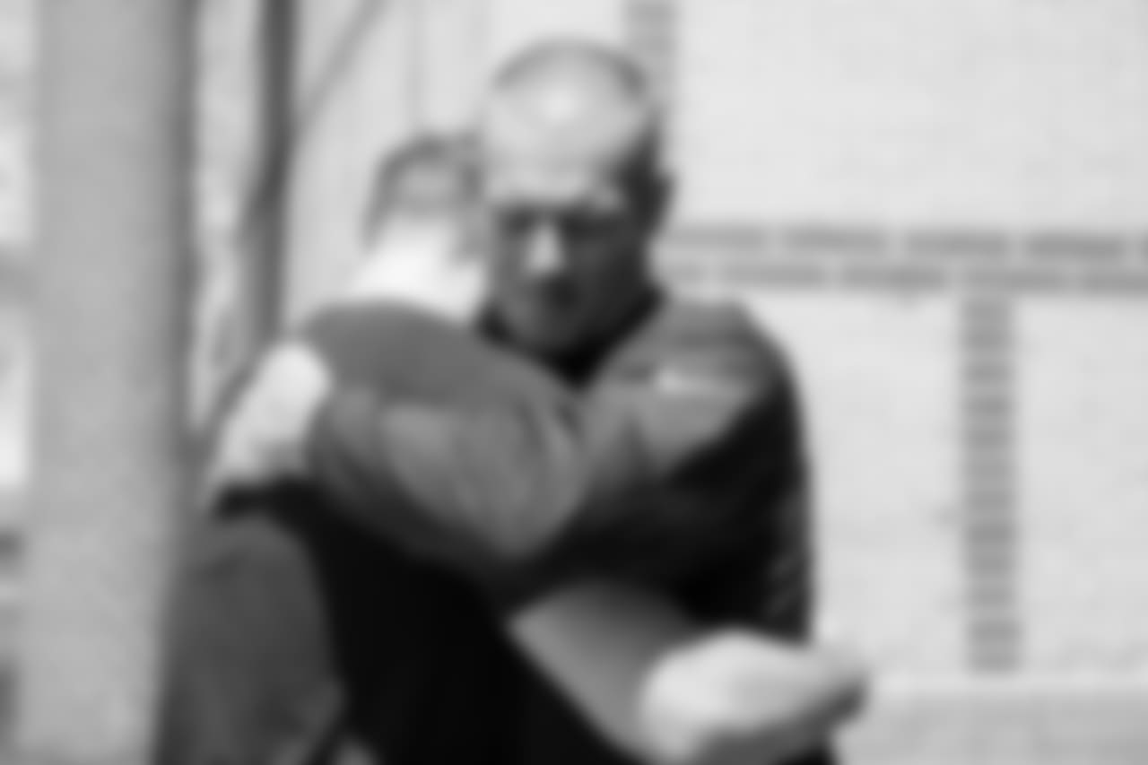 Peelle has been the Eagles' tight ends coach since 2015.