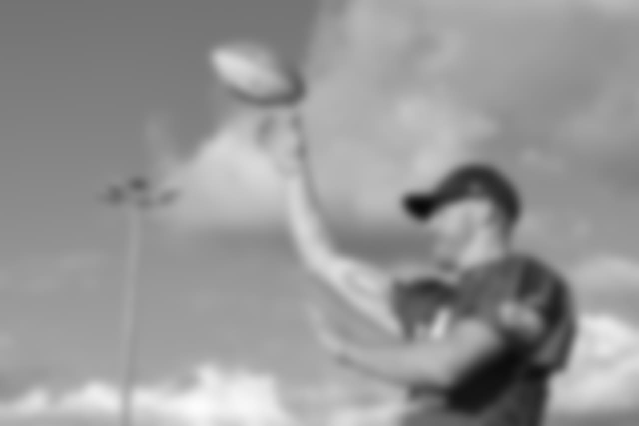 QB Carson Wentz