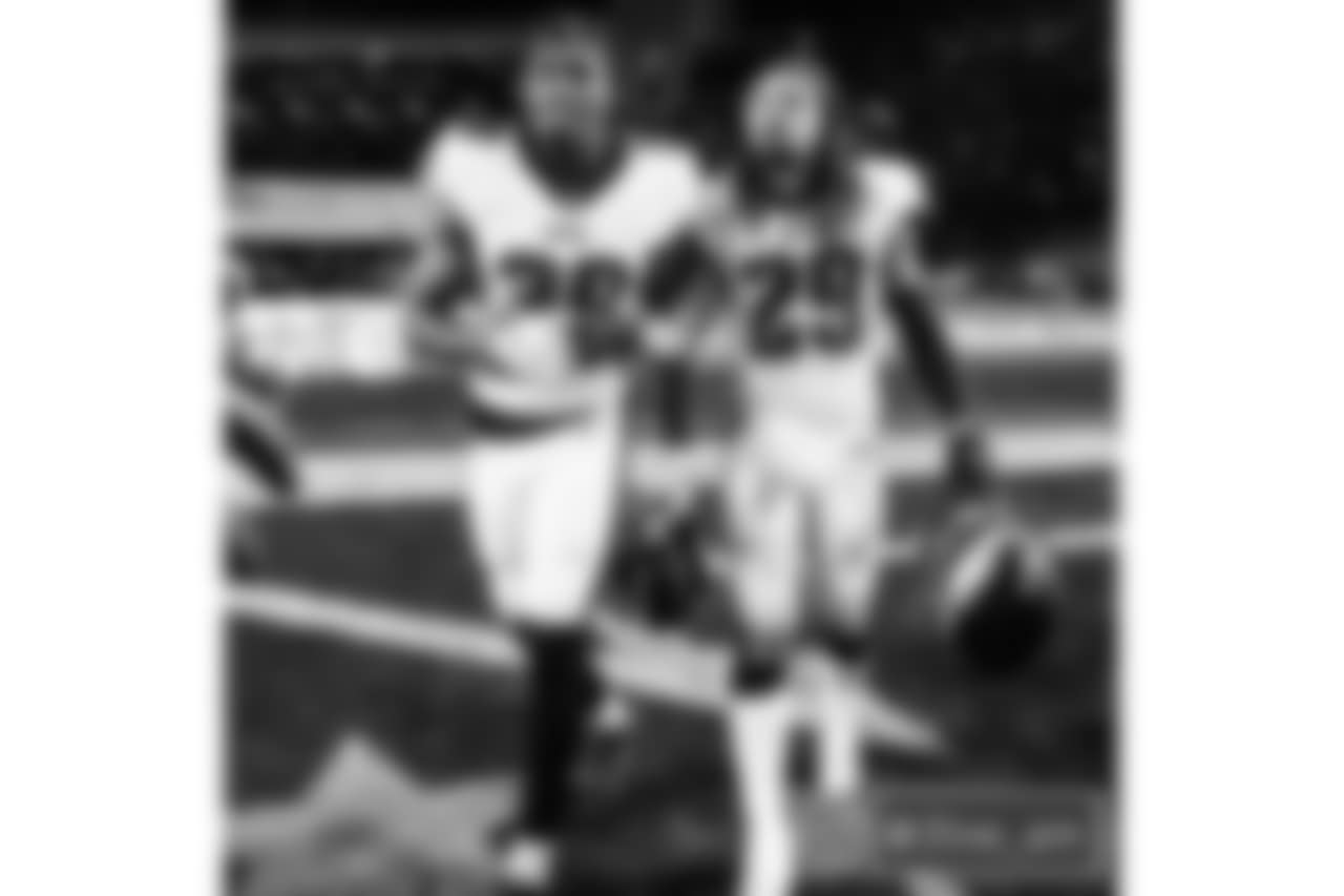 DB Avonte Maddox: "🤝"