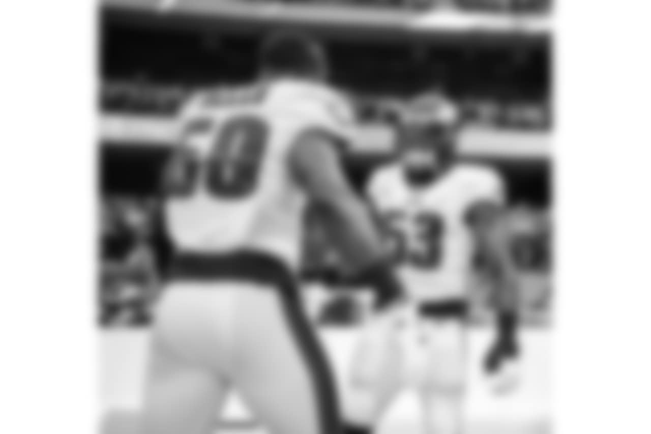 LBs Nigel Bradham and B.J. Bello
Philadelphia Eagles vs. Chicago Bears at Soldier Field in Chicago on January 6, 2019