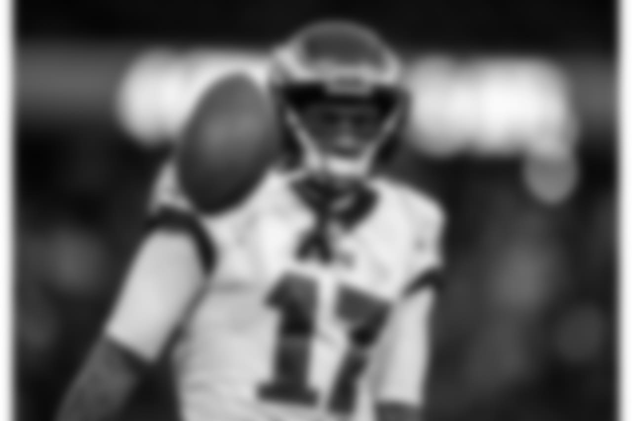 WR Alshon Jeffery
Philadelphia Eagles vs. Chicago Bears at Soldier Field in Chicago on January 6, 2019