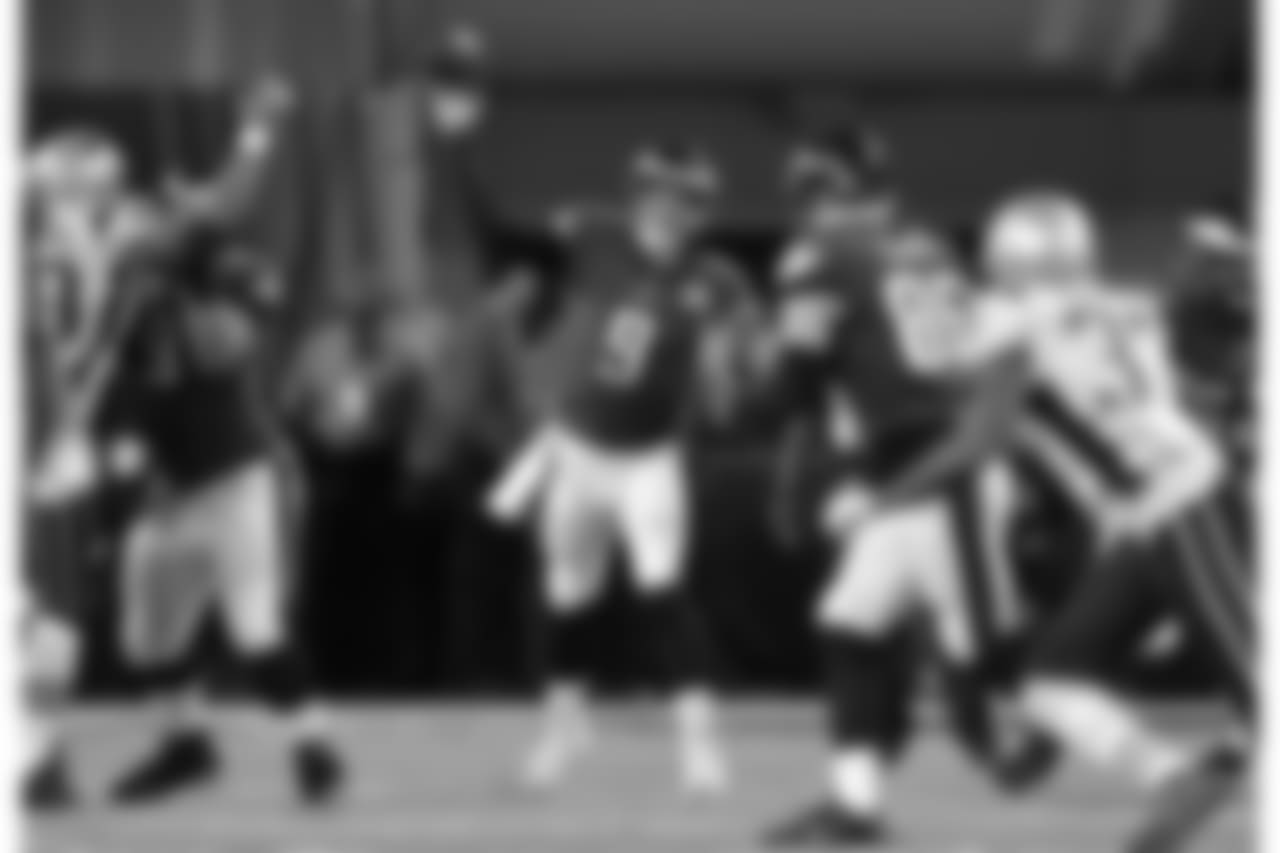 QB Nick Foles