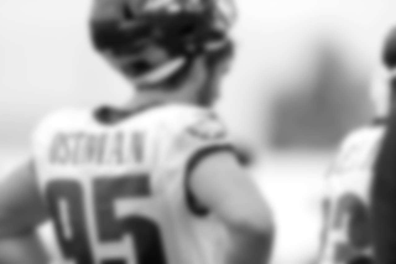 DE Joe Ostman - Central Michigan