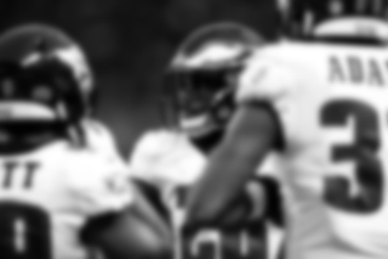 RB Wendell Smallwood
Philadelphia Eagles vs. Chicago Bears at Soldier Field in Chicago on January 6, 2019