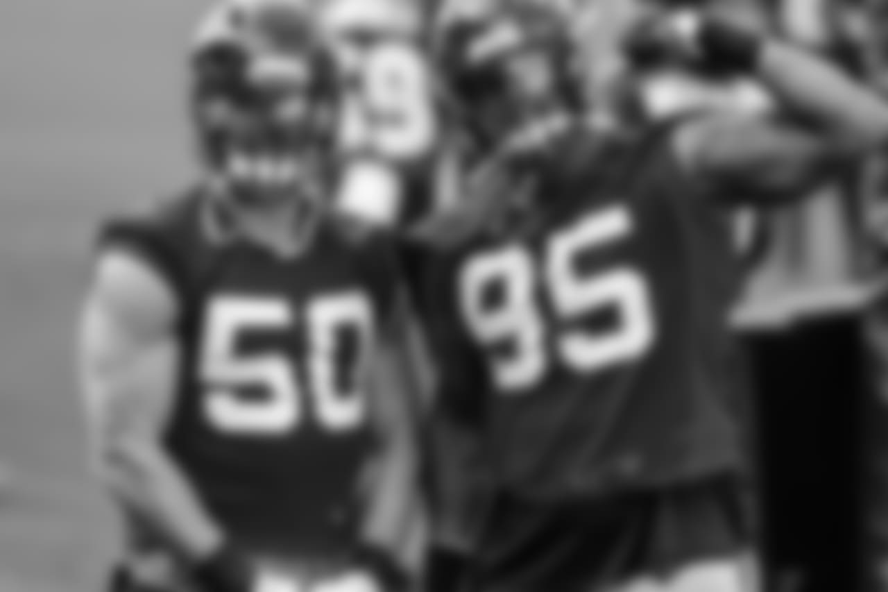 DE Brooks Reed, DL Jack Crawford
Atlanta Falcons/ Kara Durrette