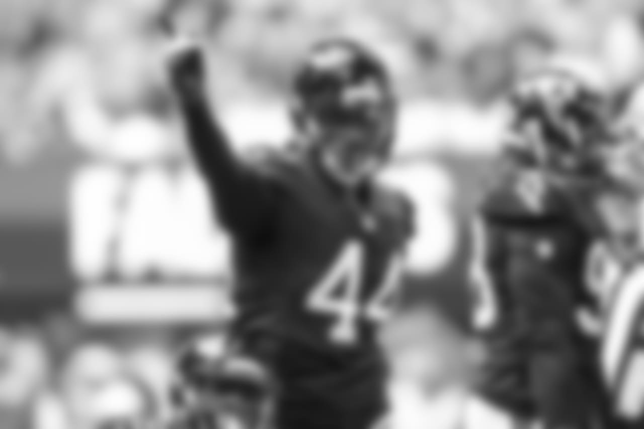 OLB Vic Beasley Jr
Atlanta Falcons/ Carmen Mandato