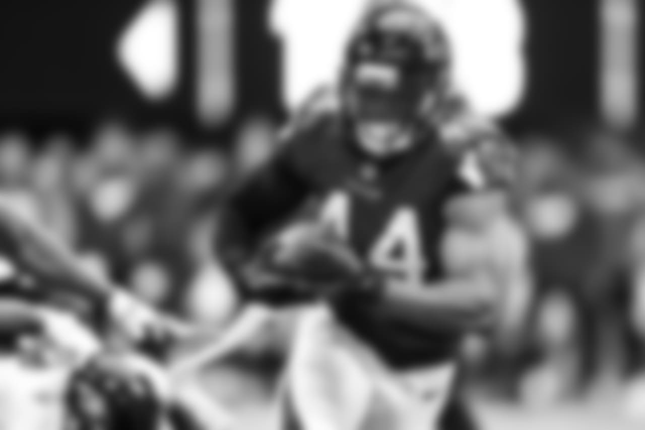 OLB Vic Beasley, Jr. scoops and scores on Ravens' QB Lamar Jackson's forced fumble.