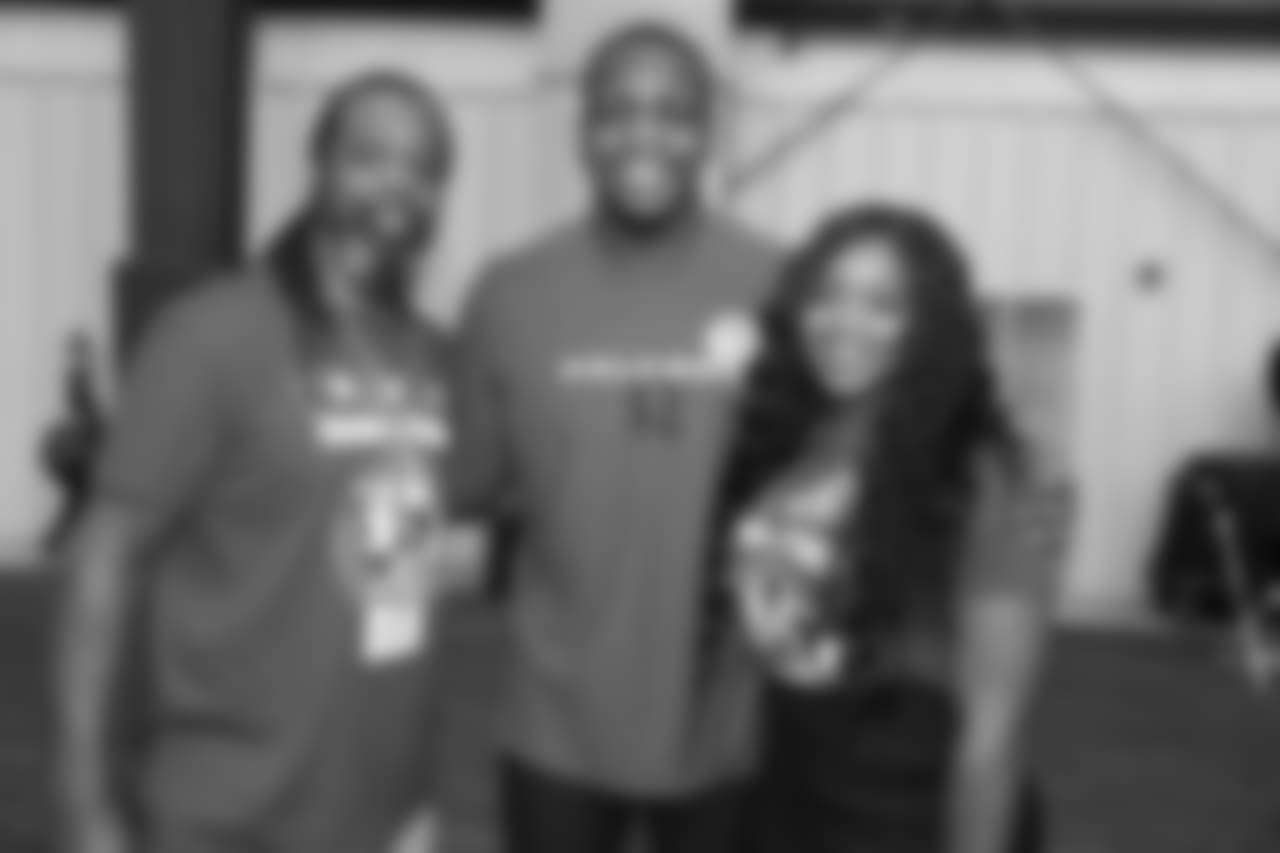 WR Mohamed Sanu, playing for Lykisha Gooding, Army