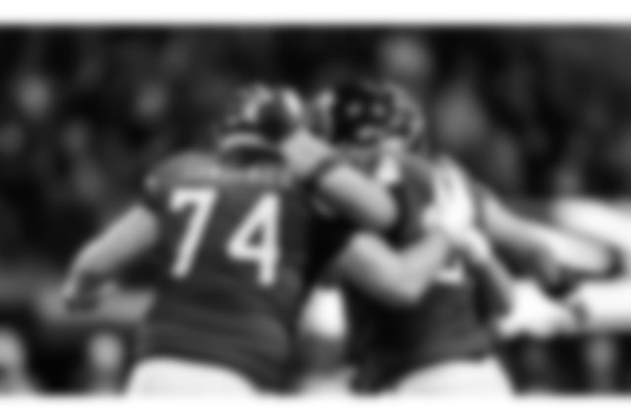 T Ty Sambrailo, C Alex Mack
Atlanta Falcons / Michael Benford