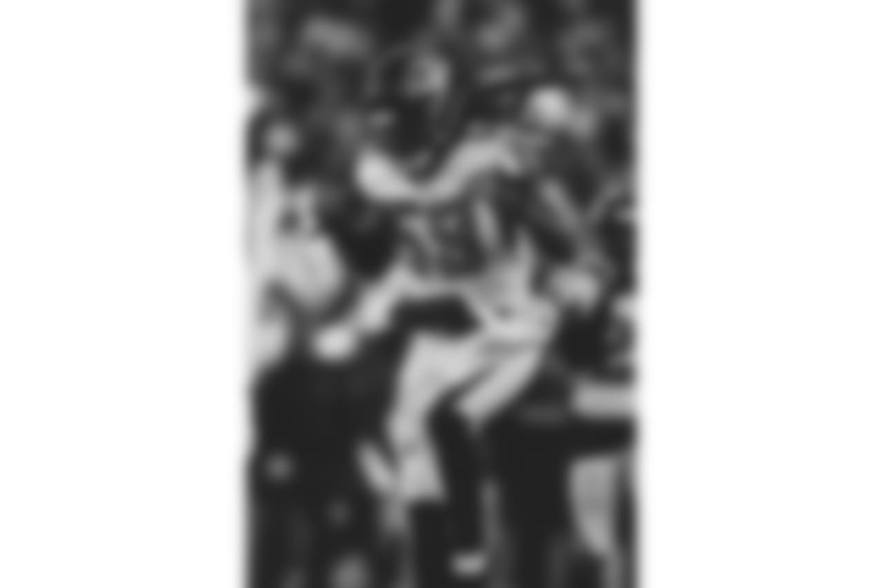 LB De'Vondre Campbell
Atlanta Falcons / Alika Jenner
