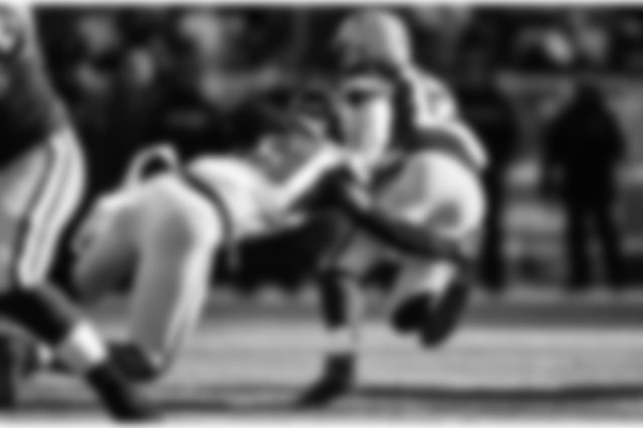 LB De'Vondre Campbell
Atlanta Falcons / Alika Jenner